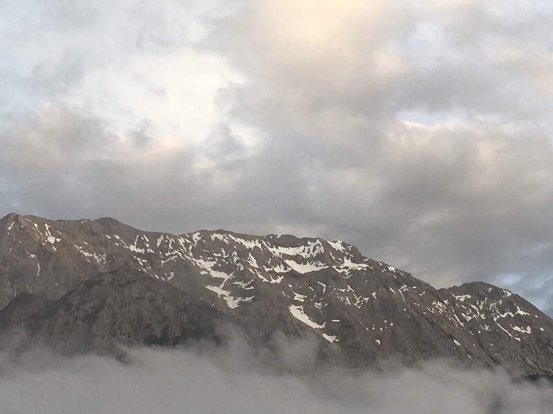 GIPFELSTÜRMER: IM YOGA-HIMMEL AUF DER ELMAU